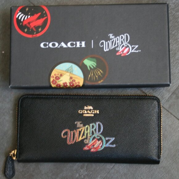 Coach Wizard of Oz Wallet - NIB Limited Edition - Picture 1 of 9